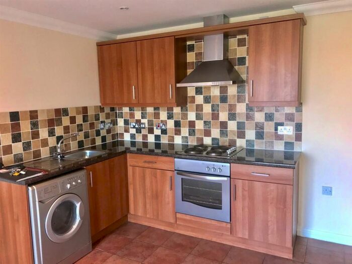 1 Bedroom Flat To Rent In St Andrews Court Calcutta Road, Tilbury, RM18