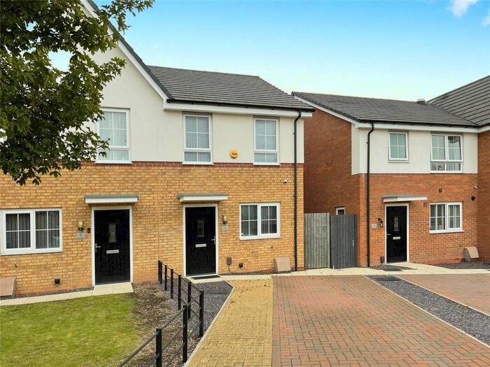 2 Bedroom Semi-Detached House To Rent In Blue Coat Drive, Dudley, West Midlands, DY2