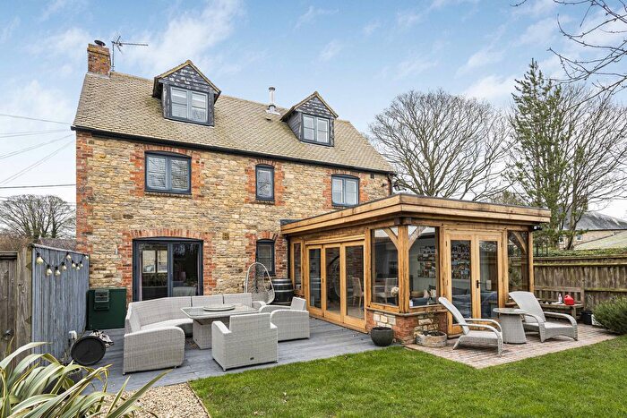 3 Bedroom Detached House For Sale In Church Road, Ardley, OX27