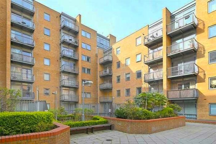 2 Bedroom Apartment To Rent In Turner House, Cassilis Road, Canary Wharf, South Quay, London, E14