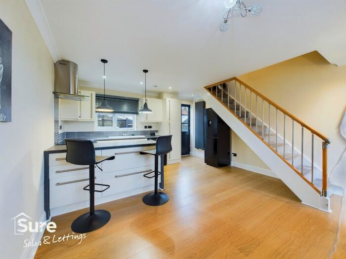 1 Bedroom End Of Terrace House To Rent In Edward Court, Hemel Hempstead, Hertfordshire, HP3