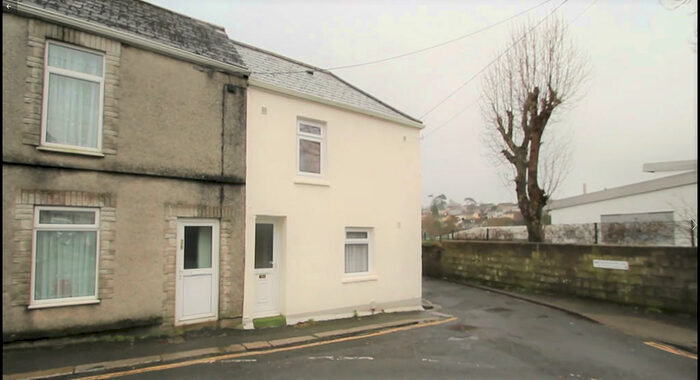 2 Bedroom Cottage To Rent In Butt Park Road, PL5