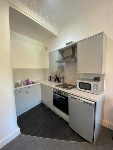 1 Bedroom Flat To Rent In Crathie Drive, Partick, Glasgow, G11