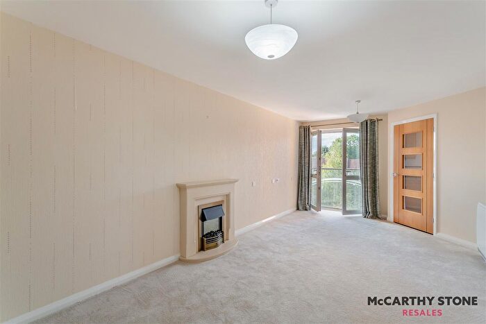 1 Bedroom Flat For Sale In Malpas Court, Northallerton, DL7