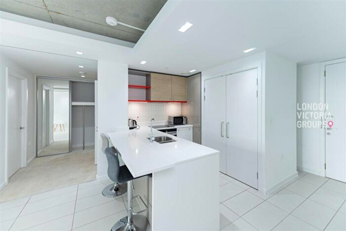 1 Bedroom Apartment To Rent In East Tower, Hoola, Tidal Basin Road, London, E16