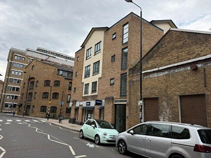 2 Bedroom Apartment To Rent In Wapping High Street, London, E1W