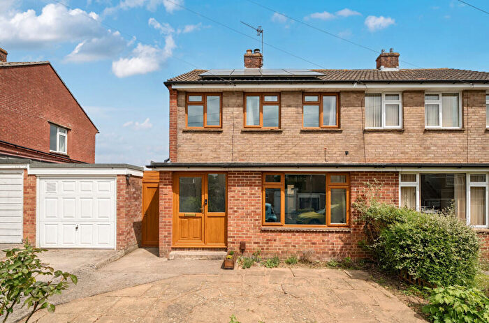 3 Bedroom Semi-Detached House For Sale In Mendip Drive, Frome, BA11