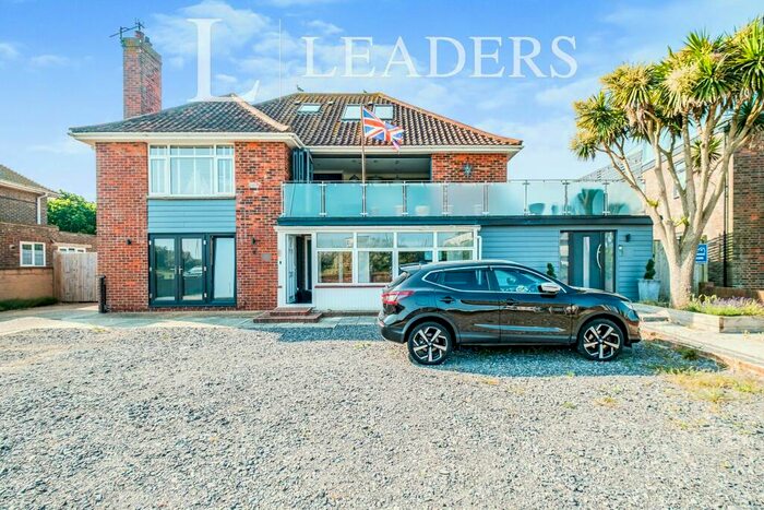 3 Bedroom Apartment To Rent In Marine Crescent, BN12