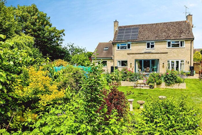 5 Bedroom Detached House For Sale In The Wharfings, Kempsford, Gloucestershire, GL7