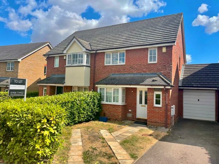 3 Bedroom Semi-Detached House To Rent In Easby Grove, Monkston, MK10