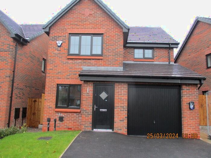 3 Bedroom Detached House To Rent In Clubhouse Avenue, Little Hulton, M38