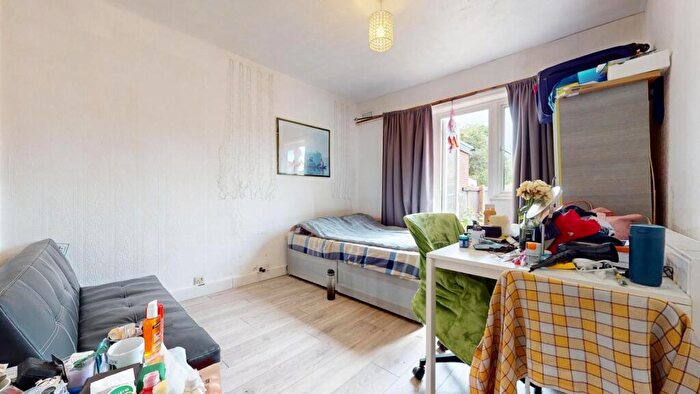 1 Bedroom House To Rent In Iveagh Avenue, London, NW10