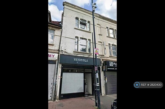 3 Bedroom Flat To Rent In Vicarage Lane, London, E15