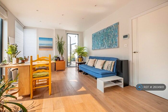 1 Bedroom Flat To Rent In Brookhill Road, London, SE18