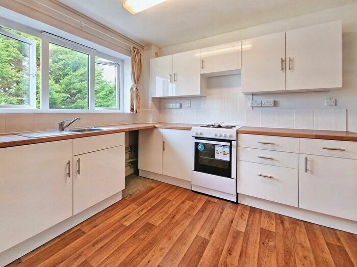 2 Bedroom Maisonette To Rent In Acresbush Close, Bristol, BS13