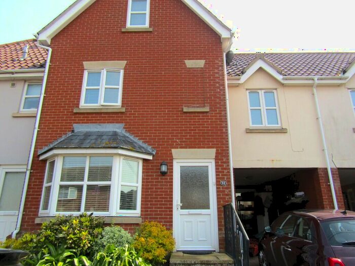 3 Bedroom Semi-Detached House To Rent In Third Avenue, Walton On The Naze, CO14