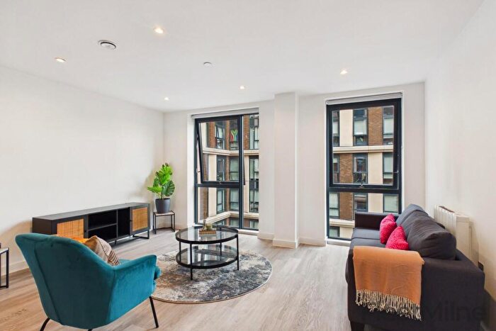 2 Bedroom Apartment To Rent In Lionel Street, B3