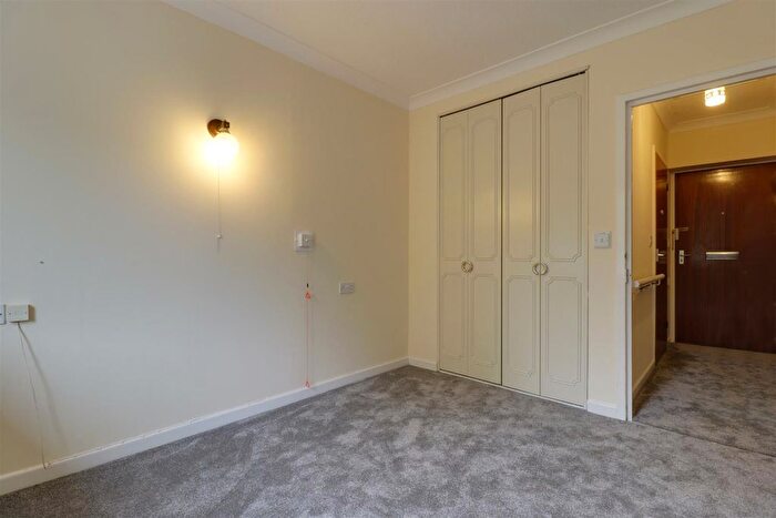 1 Bedroom Flat For Sale In Sandbach Road South, Alsager, Stoke-On-Trent, ST7