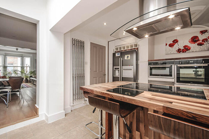 4 Bedroom Terraced House To Rent In Duke Street, Windsor, SL4