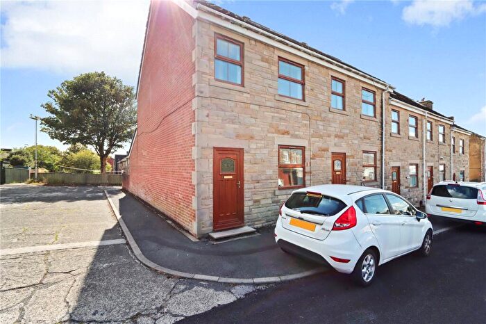 4 Bedroom End Of Terrace House For Sale In Niallesway, Palmerston Street, Consett, Durham, DH8