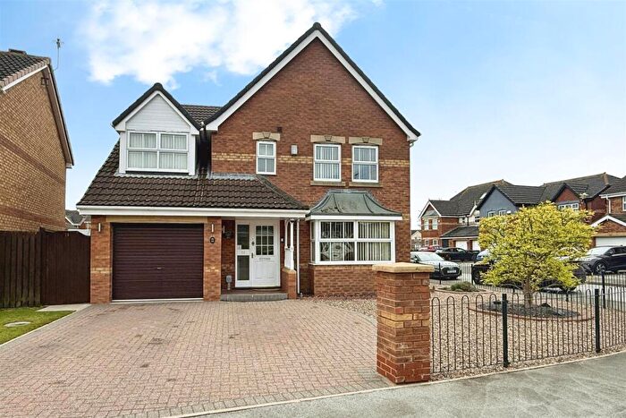 4 Bedroom Detached House For Sale In Hartsholme Park, Kingswood, Hull, HU7