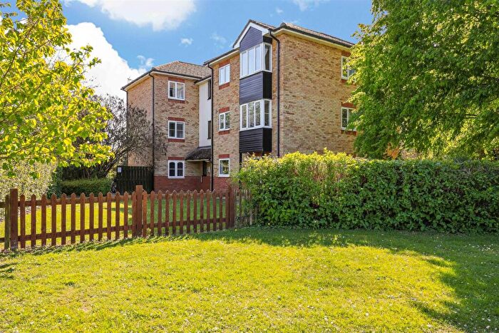 1 Bedroom Apartment For Sale In Tamarin Gardens, Cambridge, CB1