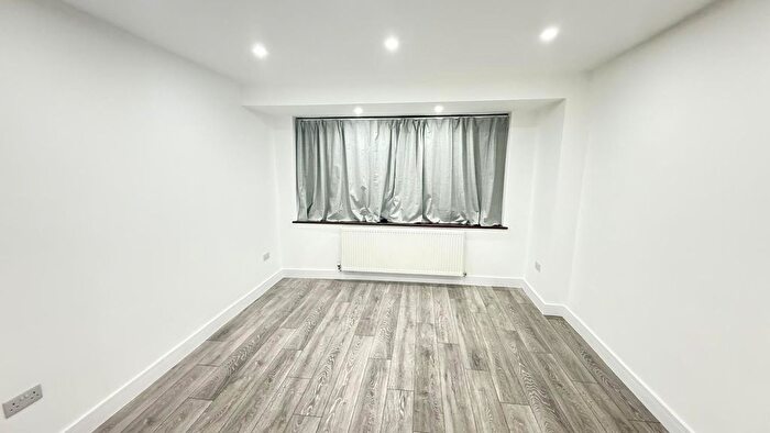 3 Bedroom Semi Detached House To Rent In Brook Drive, Harrow, Harrow, HA1