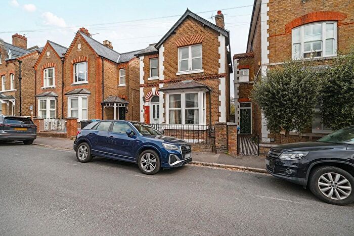 3 Bedroom Detached House To Rent In Grove Road, Windsor, SL4