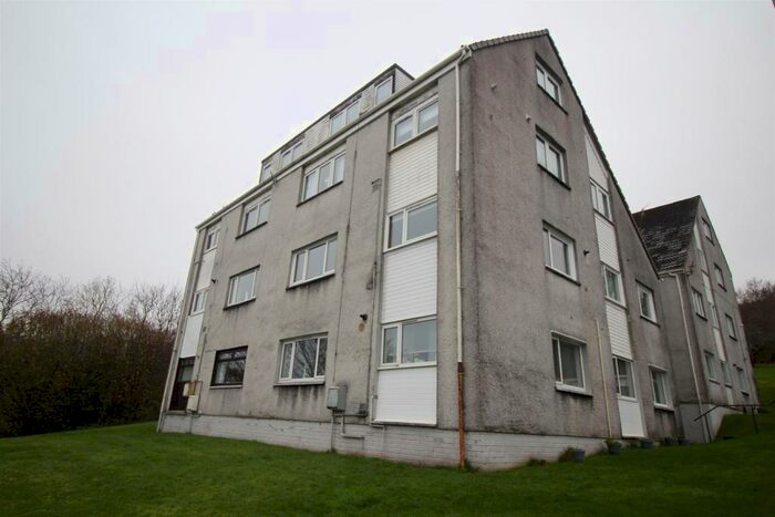 3 Bedroom Maisonette To Rent In Killearn Road, Greenock, PA15