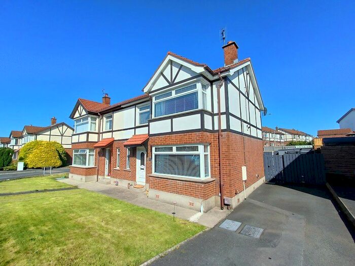 3 Bedroom Semidetached House For Sale In Stratford Road, Bangor
