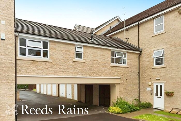 2 Bedroom Apartment To Rent In Clifton Square, Burnley, Lancashire, BB12