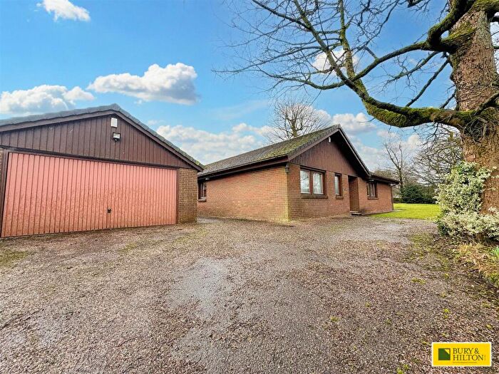 4 Bedroom Bungalow For Sale In Central Drive, Buxton, SK17