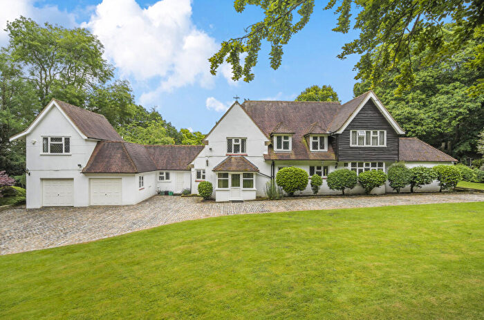 5 Bedroom Detached House For Sale In Nash Lane, Keston, Kent, BR2