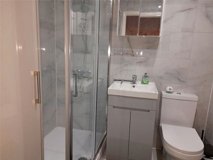 1 Bedroom Maisonette To Rent In Langley Road, Slough, Berkshire, SL3