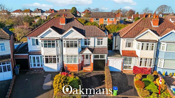 3 Bedroom Semi Detached House For Sale In Chestnut Road, Oldbury, B68