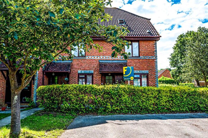 2 Bedroom Maisonette To Rent In Ladygrove Drive, Burpham, Guildford, GU4