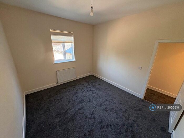 1 Bedroom Flat To Rent In Himley Road, Dudley, DY1