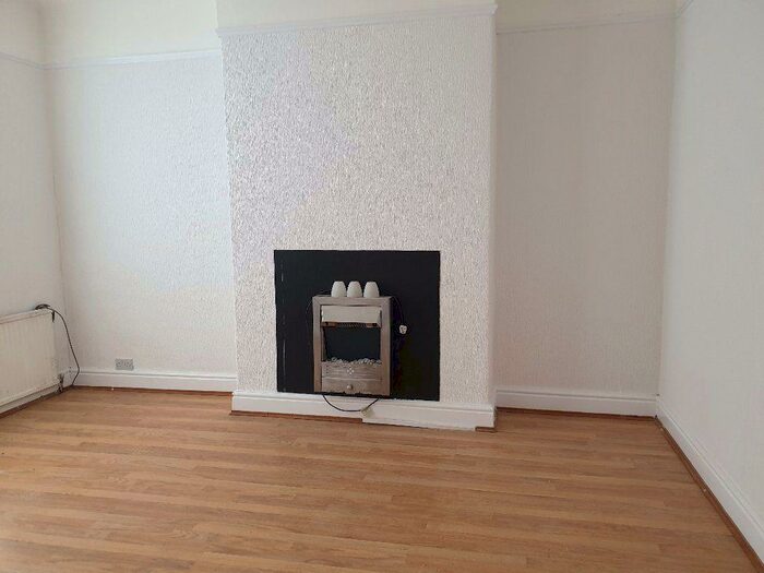 3 Bedroom Terraced House To Rent In Broadgreen Road, Liverpool, L13