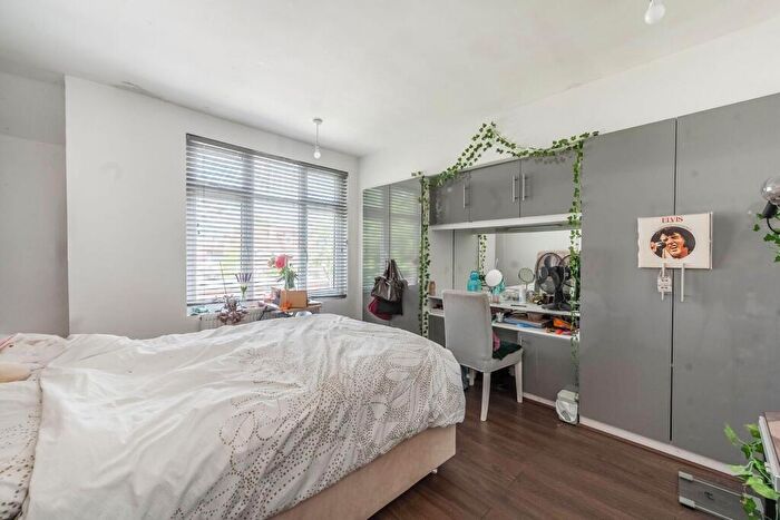 4 Bedroom Semi-Detached House For Sale In Hillcroft Crescent, Wembley Park, Wembley, HA9