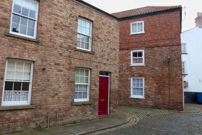 2 Bedroom Cottage To Rent In Vicar Lane, Howden, Goole, DN14