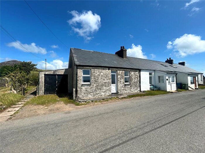 3 Bedroom End Of Terrace House For Sale In Llithfaen, Pwllheli, Gwynedd, LL53