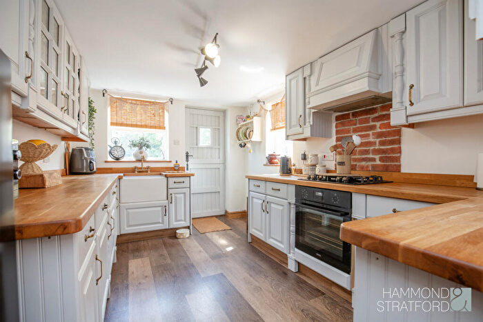 4 Bedroom Semi-Detached House For Sale In Mill Lane, Besthorpe, NR17