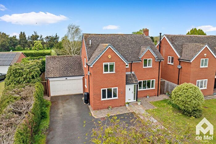 4 Bedroom Detached House For Sale In Archers Lane, Stoke Orchard, GL52