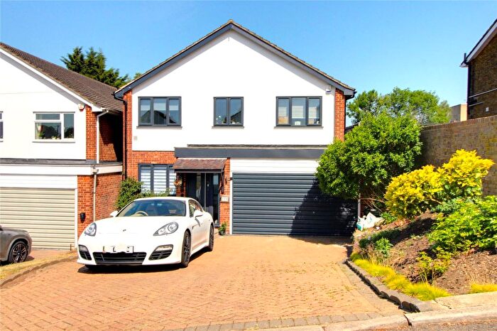 5 Bedroom Detached House For Sale In The Grove, Enfield, Middlesex, EN2