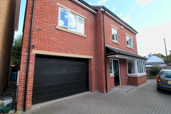 5 Bedroom Detached House To Rent In Johnson Lane, Ecclesfield, Sheffield, S35