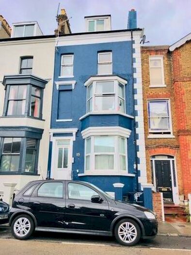 2 Bedroom Flat To Rent In Grange Road, Ramsgate, CT11
