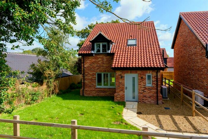 3 Bedroom Detached House For Sale In Larling, NR16