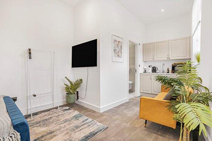 Studio To Rent In Broadway, Didcot, OX11