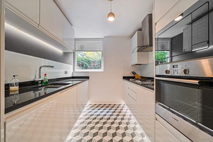 2 Bedroom Flat To Rent In Bridgeport Place, Wapping, E1W