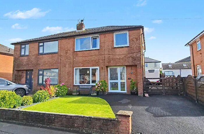 3 Bedroom Semi-Detached House For Sale In Bleasdale Avenue, Clitheroe, BB7